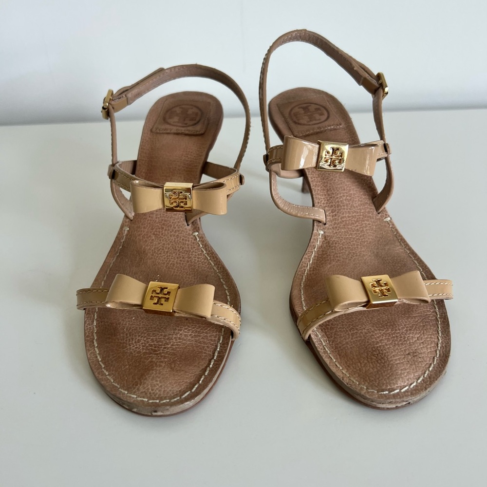 Tory Burch Beige Leather Bow Sandals